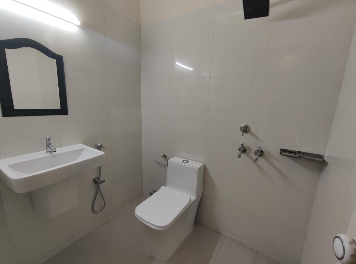 Kayaloram Resort Poovar Exterior photo